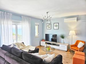 TV a/nebo společenská místnost v ubytování Guest House Bona Dea - Trogir Area