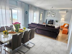 TV a/nebo společenská místnost v ubytování Guest House Bona Dea - Trogir Area