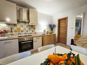Kuchyň nebo kuchyňský kout v ubytování Guest House Bona Dea - Trogir Area