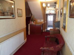 A seating area at Bridge Hotel