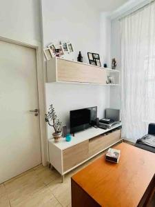 TV a/nebo společenská místnost v ubytování Apartamento Privado en Alameda de Hércules