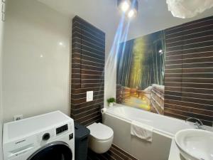 A bathroom at Garbarska LUX with Air Condition