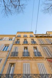 Budova, v ktorej sa apartmán nachádza