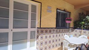Fotografia z galérie ubytovania CASA SANTO a 2 minutos de la playa a pié y parking gratuito v destinácii Cala del Moral