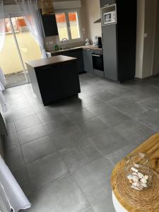 Η κουζίνα ή μικρή κουζίνα στο La maison des dunes