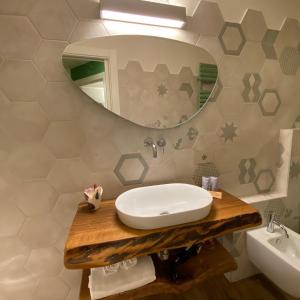 Ένα μπάνιο στο LaLucia Luxury Suite Lake Como +12 φωτογραφίες