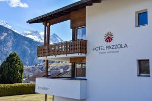 Üldine mäevaade või majutusasutusest Hotel Pazzola pildistatud vaade