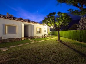 En have udenfor HOUSE IN PRIVATE URBANIZATION