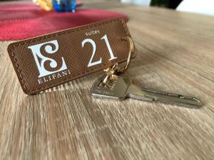 Certifikát, hodnocení, plakát nebo jiný dokument vystavený v ubytování Suites Elifani