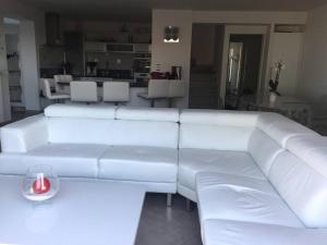 Fotografia z galérie ubytovania Maison climatisée vue mer piscine privée plage v destinácii Bandol