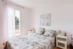 Fotografia z galérie ubytovania Maison climatisée vue mer piscine privée plage v destinácii Bandol