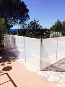 Fotografia z galérie ubytovania Maison climatisée vue mer piscine privée plage v destinácii Bandol