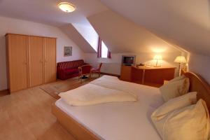 A bed or beds in a room at Postwirt