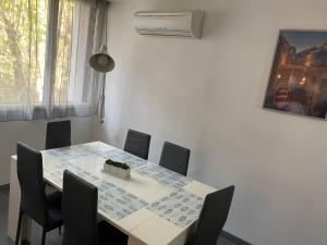 Zdjęcie z galerii obiektu Appartement proche centre ville w Aix-en-Provence