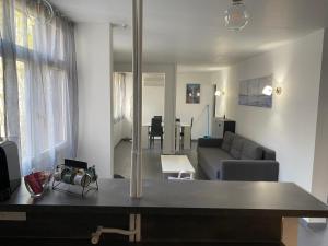 Część wypoczynkowa w obiekcie Appartement proche centre ville