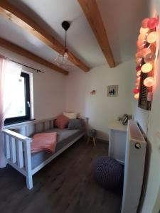 Posezení v ubytování House Na Starom Kućištu