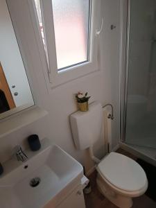 Kúpeľňa v ubytovaní Ana Mobile Home - Biograd na Moru