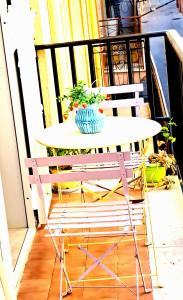 A balcony or terrace at Superior Apartment le Case del Sole Licata