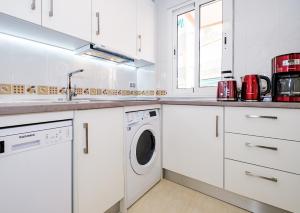 Kép Holiday Suite Fuensanta 3B szállásáról Torreviejában a galériában
