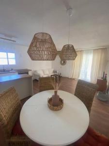 Fotografie z fotogalerie ubytování Villa Limonero - Bajos con encanto en Cunit v destinaci Cunit + 11 fotografií