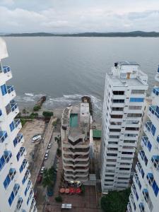 an aerial view of the water between two buildings at Apartamento en cartagena in Cartagena de Indias
