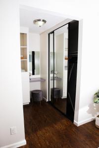 Gallery image of Homey Oasis within minutes of San Diego adventures in San Diego