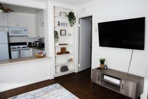 Gallery image of Homey Oasis within minutes of San Diego adventures in San Diego
