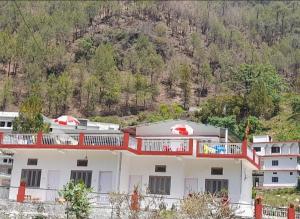 乌德尔格希MOHAN GANGA VIEW HOMESTAY的相册照片