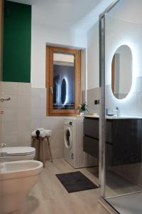 A bathroom at Bamboo Suite Zona Ripamonti-IEO