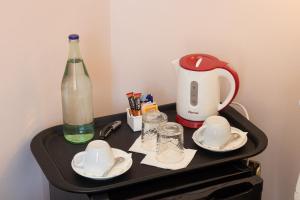 Utensilios para hacer té y café en Rome To Stay