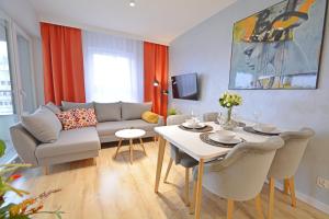 TV/Unterhaltungsangebot in der Unterkunft Sun Towers - Apartamenty Bryza - Apartamenty z parkingiem