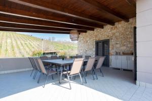 Foto dalla galleria di Villa Santoro al Paradiso Verde, Villa intera con Piscina a Caiazzo