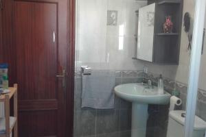 Koupelna v ubytování Llanes