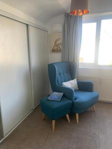 Posezení v ubytování Seaways Cottage Hoylake