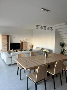 Posedenie v ubytovaní Villa ambrussum Villetelle