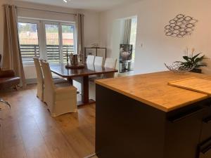 Mynd úr myndasafni af Ferienwohnung Traunkirchen mit Seeblick í Traunkirchen