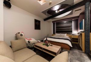 Posezení v ubytování HOTEL ESTASI Adult only