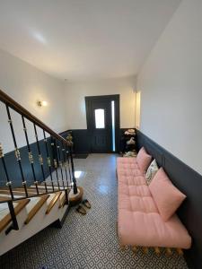 Część wypoczynkowa w obiekcie Maison de famille (piscine, jacuzzi et sauna)