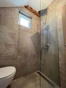 Koupelna v ubytování Apartmani Subotic