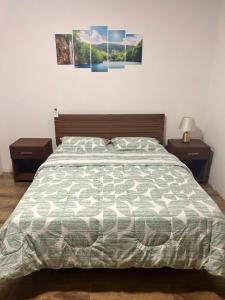 Postel nebo postele na pokoji v ubytování ROOM AYAMPE - La Casa de Eros