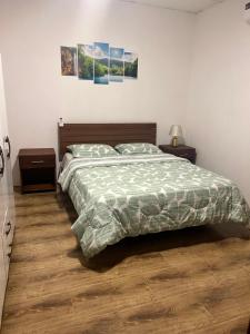 Postel nebo postele na pokoji v ubytování ROOM AYAMPE - La Casa de Eros