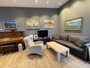 Posezení v ubytování Modern family friendly house centrally located in Reykjavik