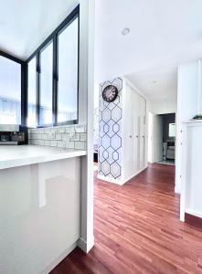 Η κουζίνα ή μικρή κουζίνα στο Bel appartement complet: +3 φωτογραφίες