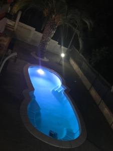 Bazén v ubytování Terrazza sul golfo degli angeli nebo v jeho okolí
