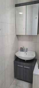 Koupelna v ubytování Apartment Anchor + 37 fotografií