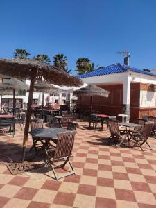 Casa Ayla Montecastillo A8餐厅或其他用餐的地方