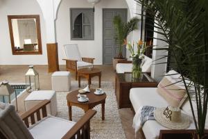 Posezení v ubytování Riad Utopia Suites And Spa