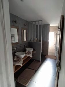 Kúpeľňa v ubytovaní La Petite Saubotte