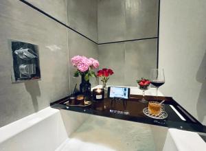 Gallery image of Stunning property with London city and river views in London