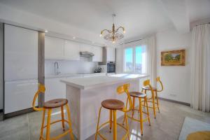 Fotografie z fotogalerie ubytování Cannes Luxury Rental - Stunning apartment 5 minutes from la Croisette v Cannes